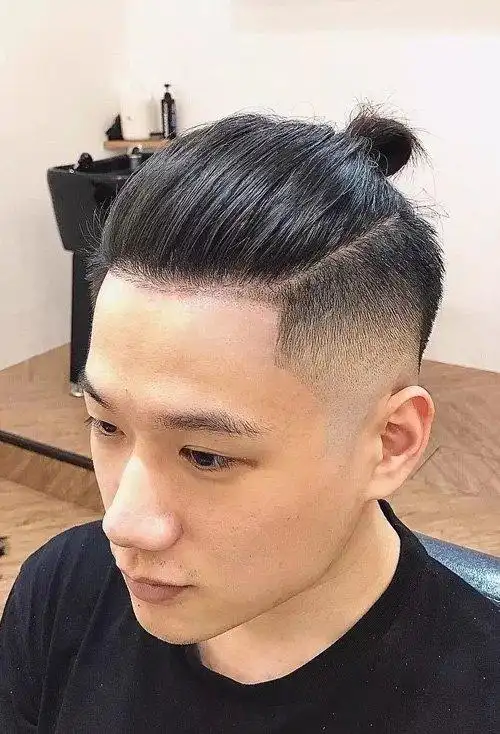 男生扎小辫子的发型图片