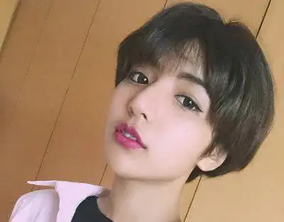 初中女生黑色乖巧短发发型时尚青春学生短发发