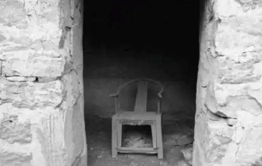 无人村真实灵异事件为什么一夜之间没人住并非屋子惊现鬼魂