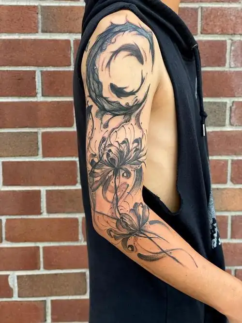 水墨笔刷彼岸花美国费城纹身