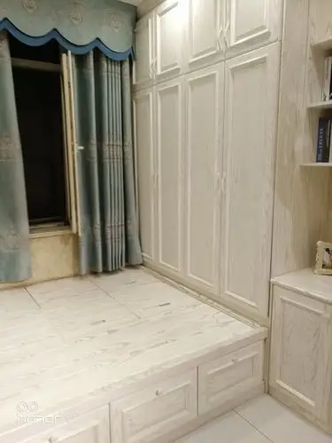 榻榻米 衣柜组合