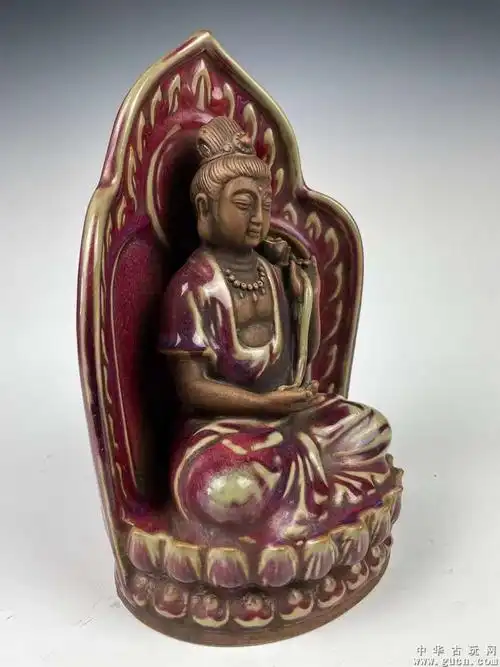 乡下拆迁收来老钧窑佛像一尊做工精细窑变自然器型周正保存完好