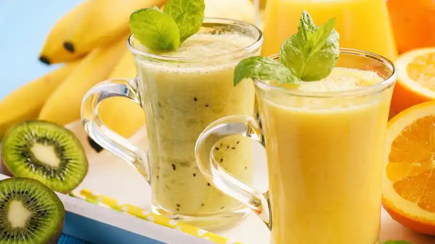 壁纸 两杯果汁,橘子,猕猴桃 3840x2160 uhd 4k 高清壁纸, 图片, 照片