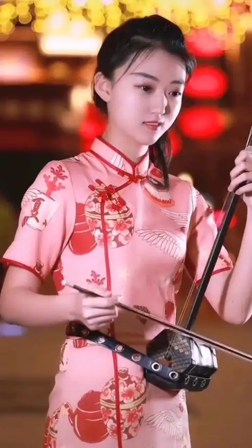 清纯美女二胡拉奏#《女儿情》柔情蜜意#甜美醉人#赏心悦目