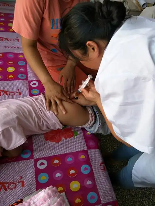 乌前旗新安镇先进村卫生室2017全面推进新针疗法,臭氧技术,弧刃针技术