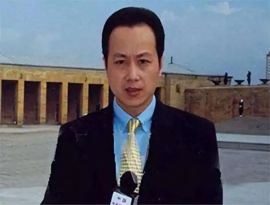 "央视国脸"罗京:因癌症英年早逝,去世多年后,妻子改嫁富商