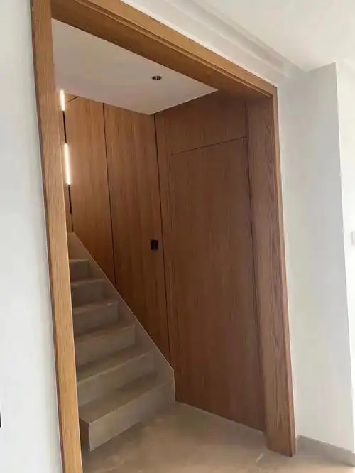 始终在工地第一线木门安装效果