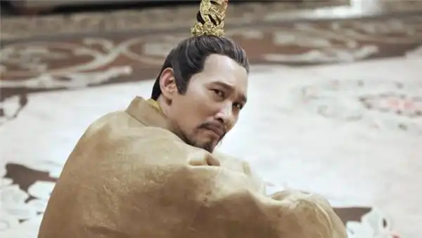 唐玄宗76高龄,唐肃宗却送他100位貌美女子,细品才知道真高明