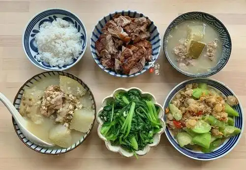 原创晒晒一线城市普通家庭一周晚餐,花费不到500块,是会过日子的人