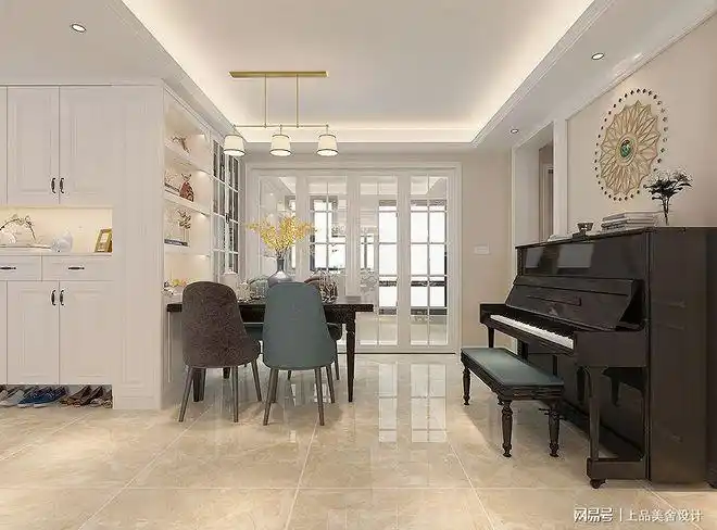 客厅电视墙用蓝色点缀,增添了空间的活跃感|主卧室|玄关|背景墙_网易