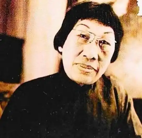 1977年潘玉良弥留之际,留下遗言:我有两样东西,给潘赞化的子孙