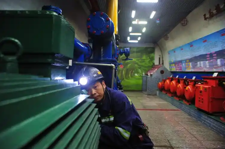 黄陵矿业一号煤矿:一棵"盛开"在井下钻场的常青树