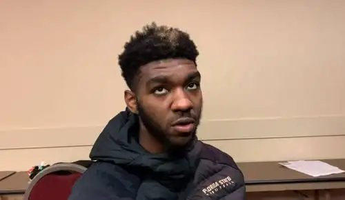 正式与佛罗里达州立大学前锋帕特里克-威廉姆斯(patrick williams)