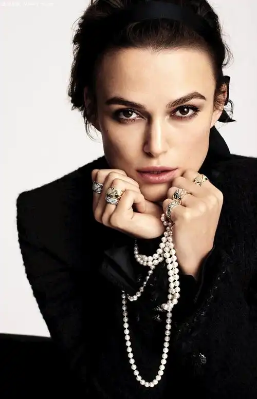 knightley)成为香奈儿高级珠宝coco crush系列最新形象代言人!