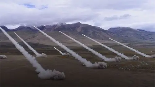 大场面!陆空联合火力覆盖 重型钢架桥分分钟架起