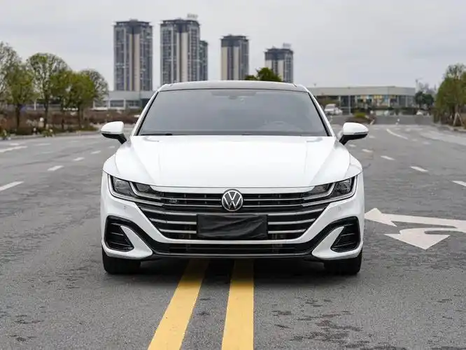 22年一汽-大众cc 21款 330tsi 炫目版,安全行驶2.