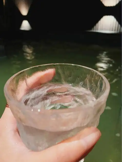 小姐姐来泡浴吧7676