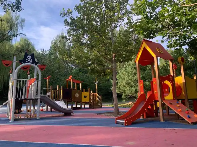 又发现北京朝阳的免费儿童乐园啦