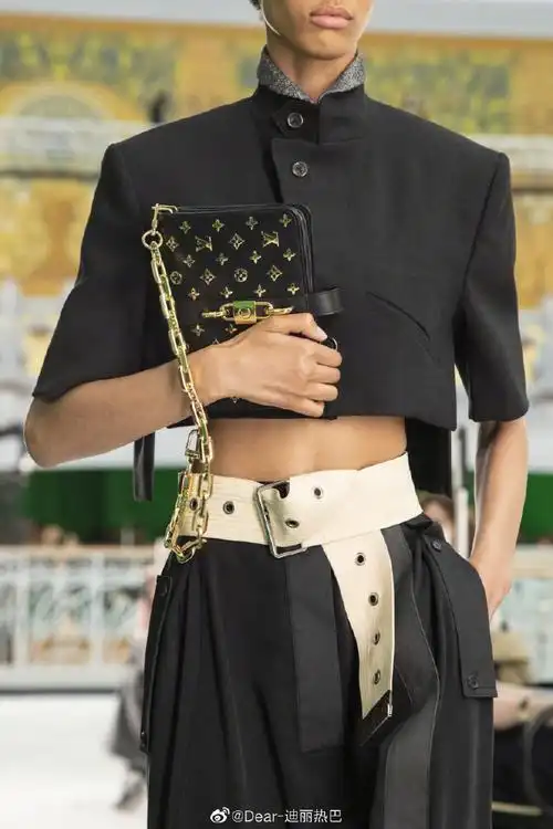 lv春夏21女装秀