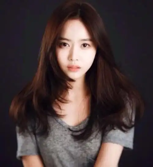 直发发型女中长发2022,无比的清新甜美又迷人