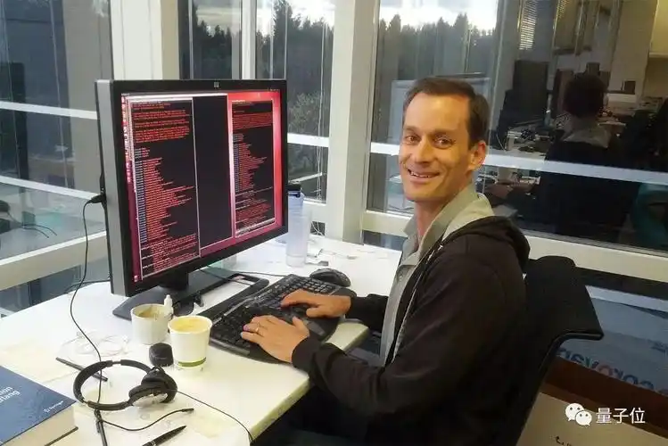 google传奇jeff dean最新演讲:如何构建未来的机器学习芯片