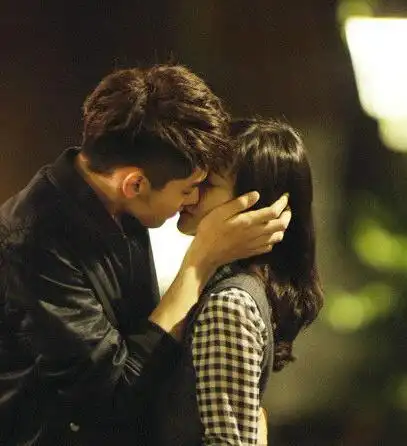 图有一个地方只有我们知道图片唯美浪漫吴亦凡青涩吻技遭调侃