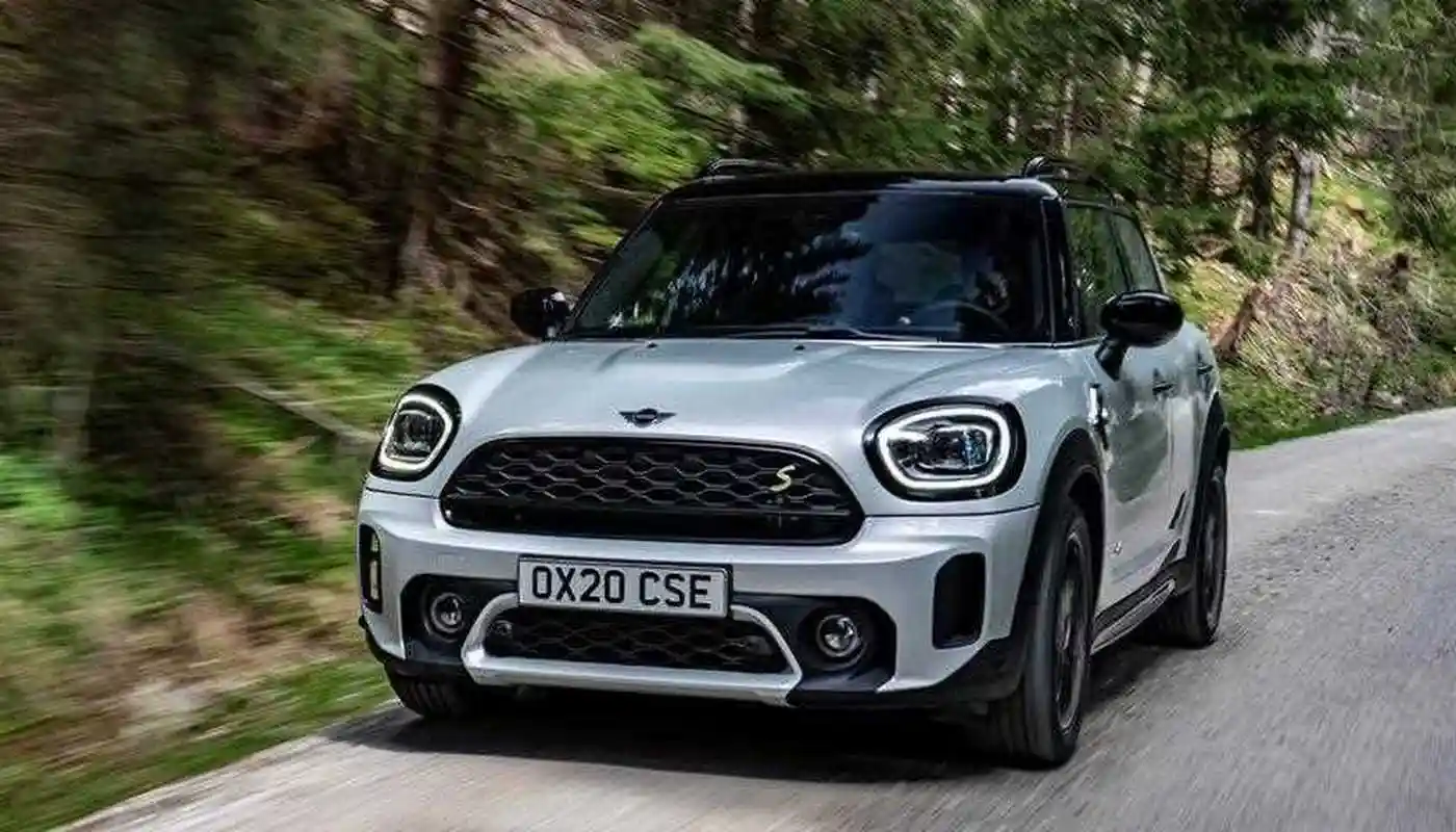 【车型评估】2021款mini cooper countryman插电式混合版优缺点如下