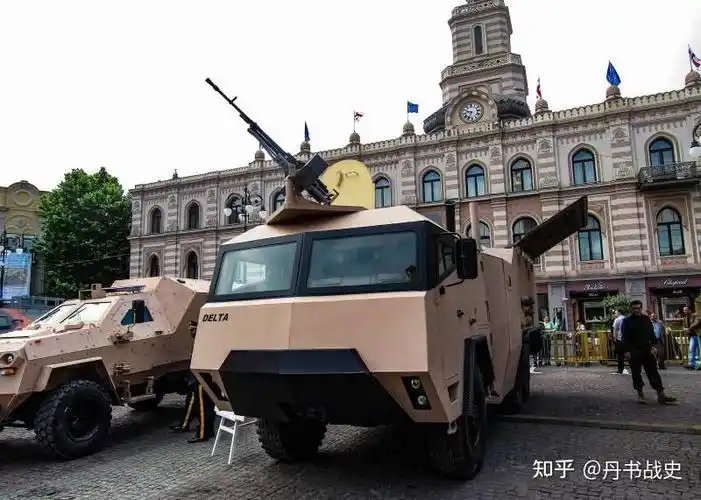 格鲁吉亚gmm120自行迫击炮这尺寸可不小