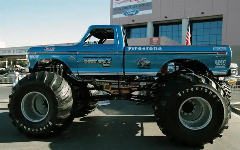 福特f-250超级大脚怪