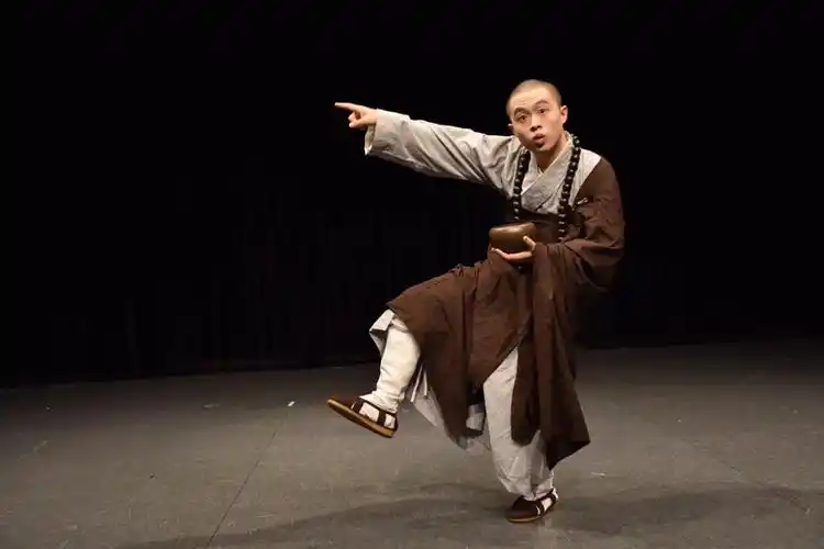 六小龄童,其实是我们大部分父辈的样子