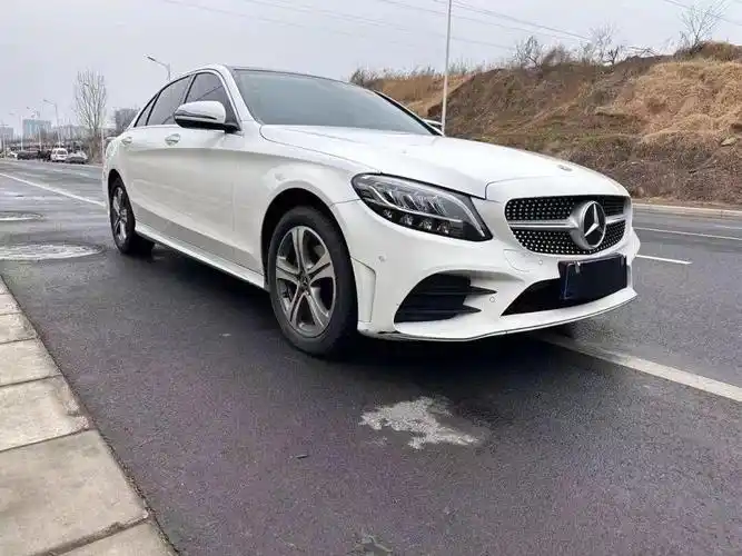 当前位置:>易车>社区>奔驰c级社区>奔驰c级2021款c260l运动星耀臻藏版
