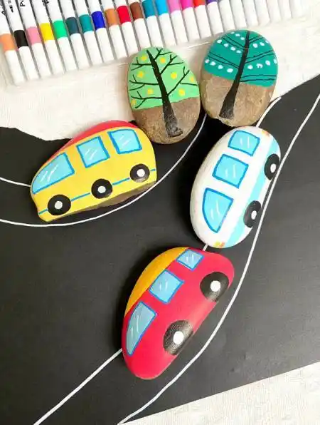 用马克笔在石头上画小汽车,孩子很喜欢.石头画 废物利用 手工-度小视