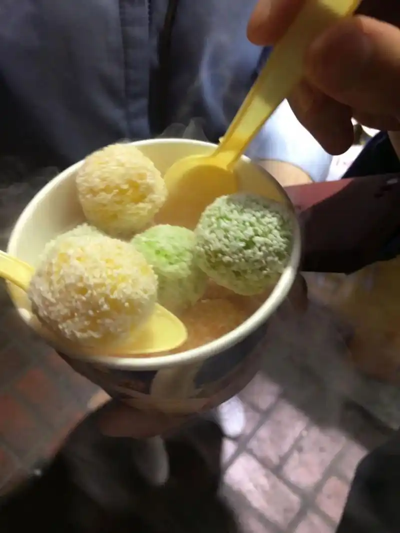 其实冒烟冰淇淋92能够吃在嘴里冒烟,是因为并且里面含有的一个物质