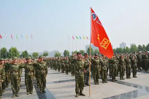 我校2015级新生军训动员大会隆重举行