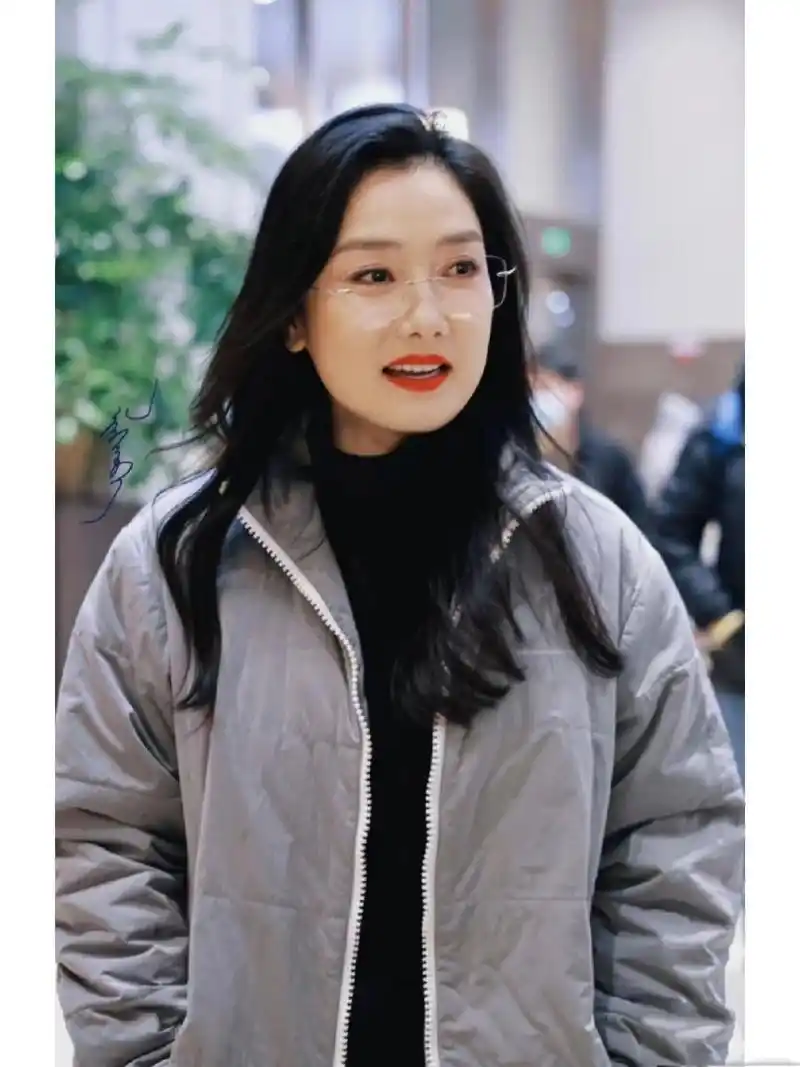 凤凰传奇玲花绝美照片