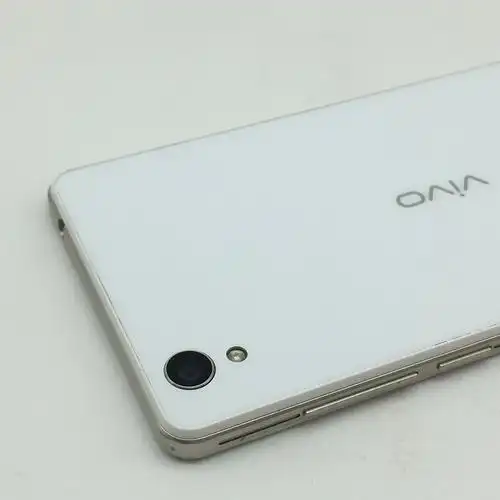 vivo【y51】白色 16 g 全网通 国行 9成新