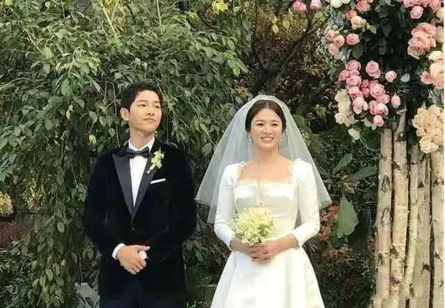 李敏镐退役人帅腿长气质好,李胜利朴有天污染的韩国娱乐圈需要他