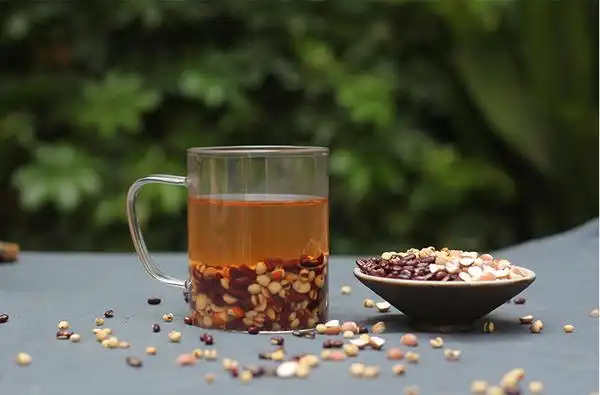 薏米红豆粉的功效与作用_薏米水的功效与作用_薏米赤小豆茶的功效与