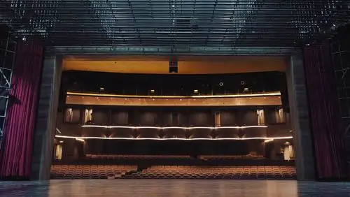 上海话剧艺术中心在剧场里共同营造一段美好的时光