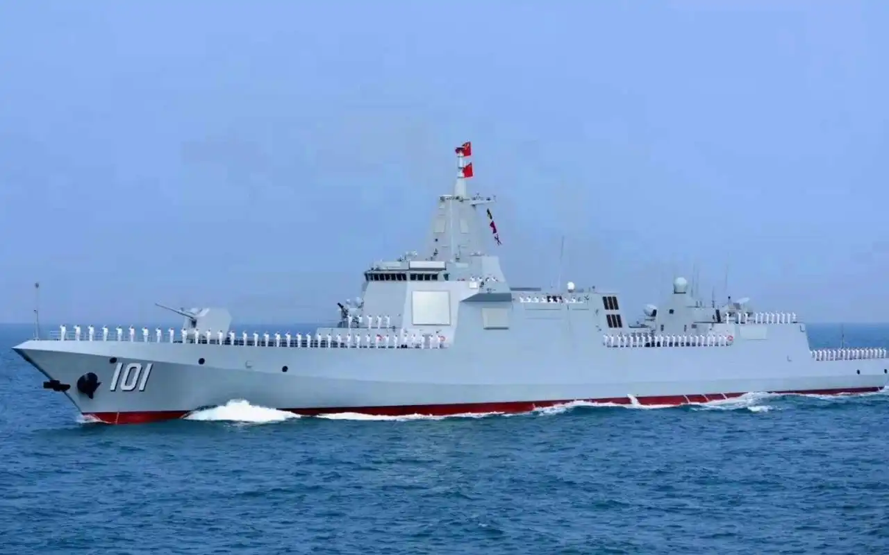 日本方面总是紧盯我国海上军舰的动向,但是这次对于我国的万吨大驱