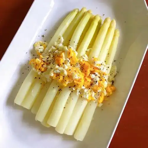 李卡是只猫做的白芦笋的五星级做法