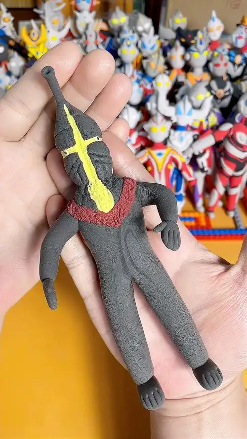 用超轻粘土做奥特曼反派凯姆尔人-度小视