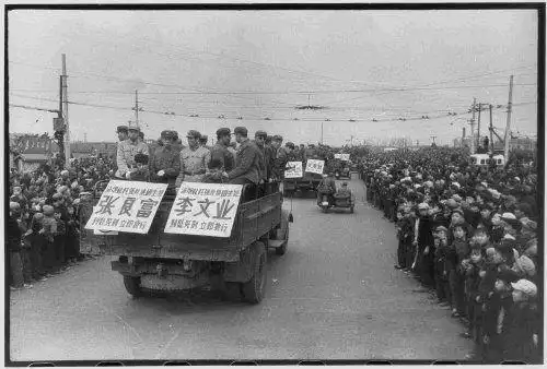 60年代末处决"反革命"真实场面[组图]_资讯_凤凰网