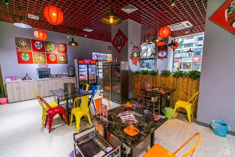 会湿身的串串店,谁都别想干着离开!