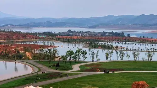 弥勒太平湖森林公园