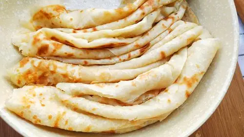 电饼铛烙饼发硬掌握这几个窍门家常饼柔软多层凉了不硬