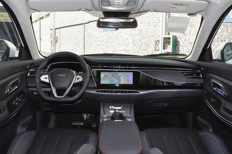 2021款 长安欧尚x7 1.5t 双离合 领航型内饰