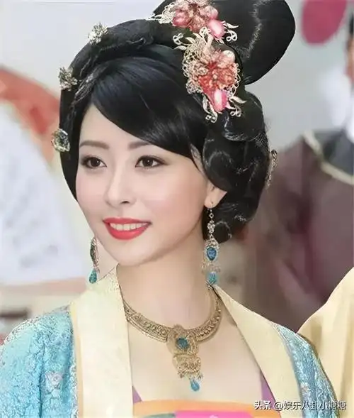 "香港顶级小三"汤盈盈,从"琵琶精"到"杨戬",从戏里到戏外