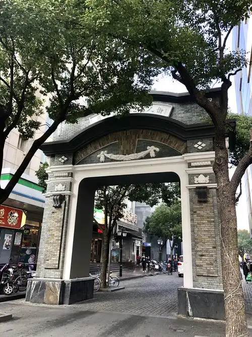 上海多伦路名人文化街