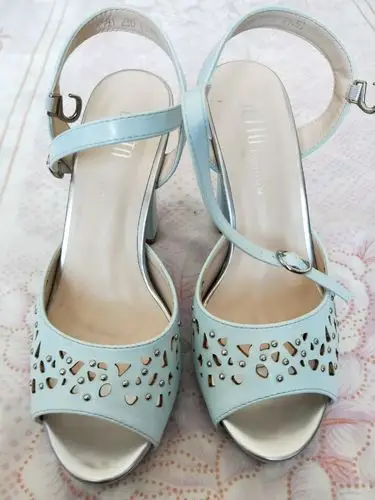 【鱼嘴高跟凉鞋】_二手_转让_回收 – 闲鱼